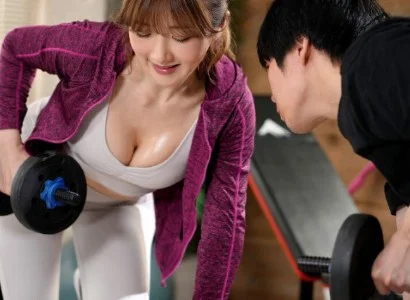 Cặp đôi chàng trai số hưởng và nữ PT gợi cảm làm tình