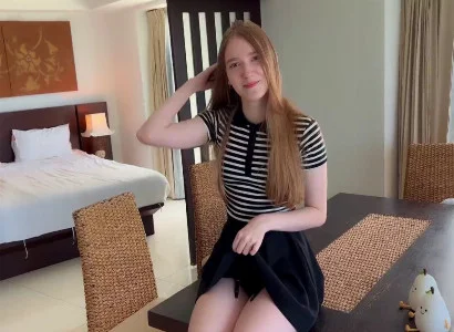 Anh chàng đi du lịch một mình dụ dỗ lễ tân đi chịch