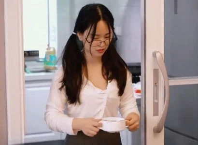 Người quen trong xóm bị người dân trong xóm phang